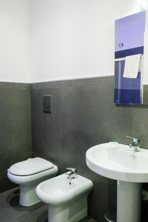 Allegro Hotels Napoli Bagian luar foto